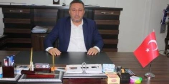 Belediye başkanı çöp topladı, temizlik yaptı