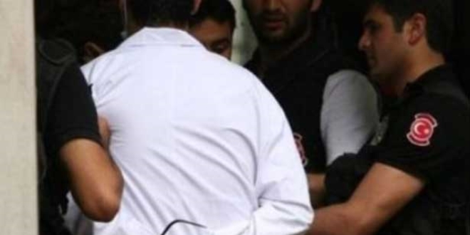 FETÖ'nün doktor yapılanmasında 4 gözaltı