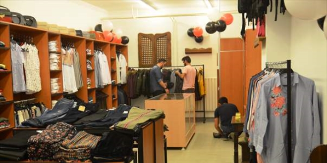 Üniversite öğrencilerine 'GiysiBank' desteği