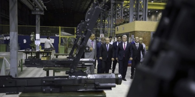 Bakan Varank, MKEK Silah Fabrikası'nı ziyaret etti