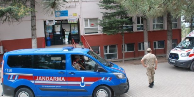 Okul müstahdemi kalorifer dairesinde kendini astı