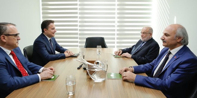 Karamollaoğlu, Ali Babacan'ı ziyaret etti