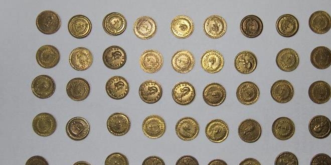 2. Mahmut dönemine ait altın sikkeler ele geçirildi