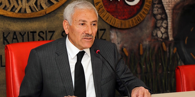 Ağaçtan düşen il genel meclisi üyesi öldü