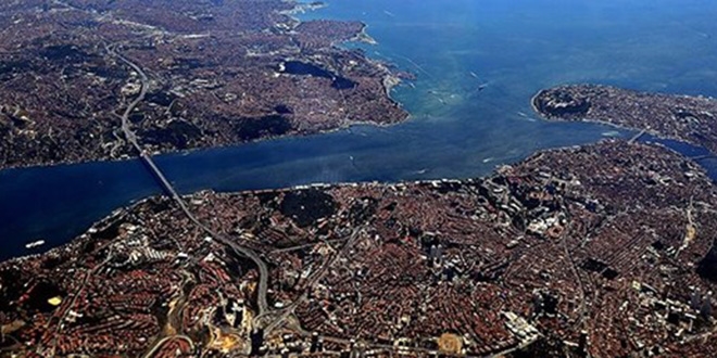 stanbul'da 40 bin kii, binama bakn dedi