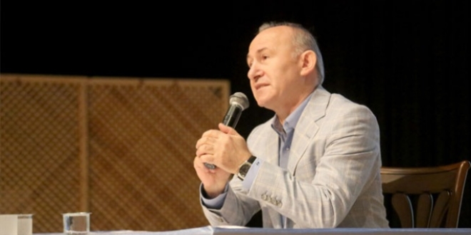 Tarihçi Prof. Dr. Ahmet Şimşirgil'e veto!