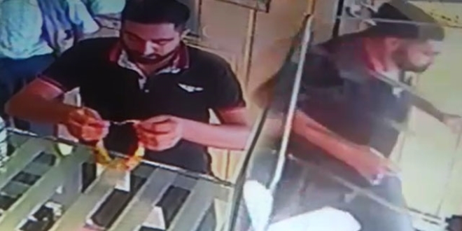 Müşteri gibi girdiği kuyumcudan altın kolye çaldı