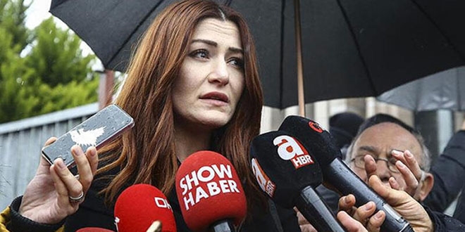 Oyuncu Deniz Çakır'ın yargılandığı davada reddi hakim talebi
