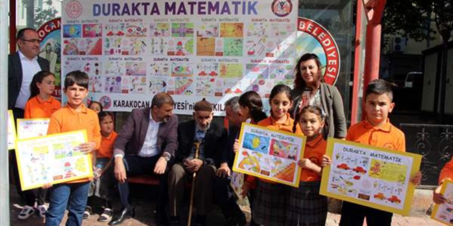 Durakta bekleyenlere matematiği sevdiren proje