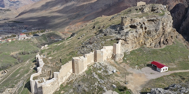 Fethi mümkün olmayan kale: Divriği Kalesi