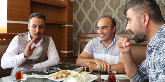 Baklava ve dondurma ısmarlayarak yargılanmaktan kurtuldu