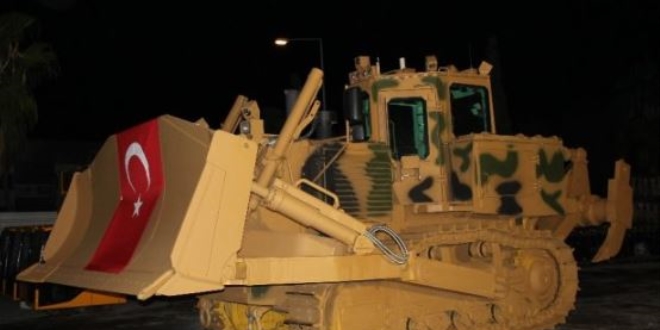 Bakanlıktan 'Barış Pınarı'na iş makinesi desteği