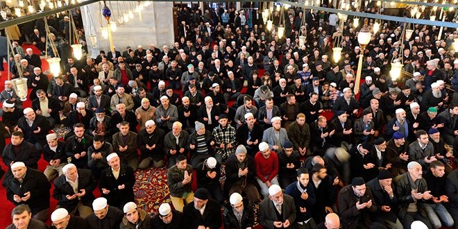 Cuma hutbesi: Gün birlik günüdür