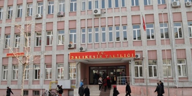 Öğretmenin öğrenciyi kefenleyerek ders anlattığı iddiasına soruşturma