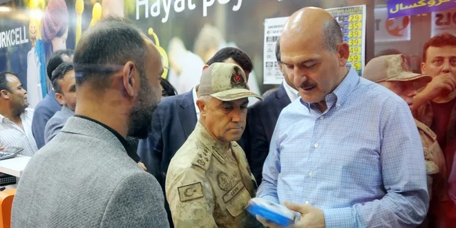 Süleyman Soylu, sınırdaki 2 kritik ilçeyi ziyaret etti