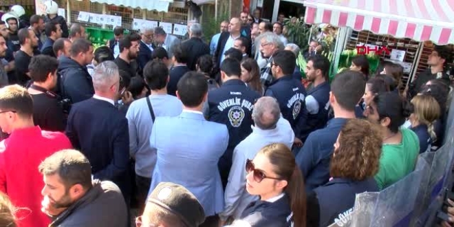 Beşiktaş'ta slogan atan HDP'lilere polis müdahalesi
