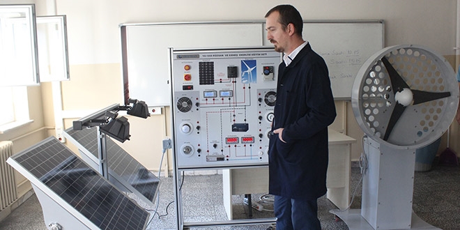 Bu okul kurduğu sistemle elektriğini kendi üretiyor