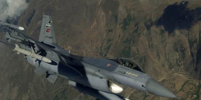F-16 pilotu, sivilleri vurmamak için, atış yapmadan geri döndü