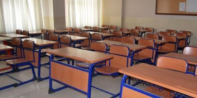 Şırnak'ta sınıra yakın okullarda eğitime 2 gün ara verildi