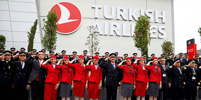 Mehmetçiğe bir selam da THY'den