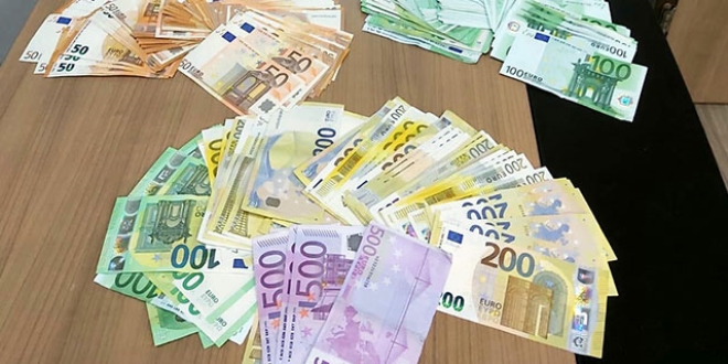 Yine aynı yöntem! 35 bin euroyu çekti ve teslim etti