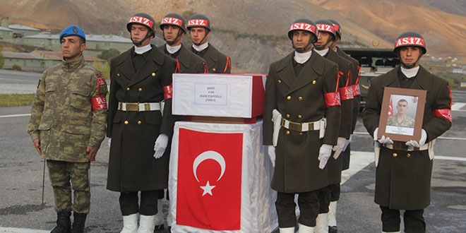 Şehit Eşkioğlu'nun naaşı memleketi Erzurum'a getirildi