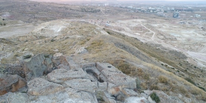 Kapadokya'da 2 bin yıllık mezarlar talan edildi