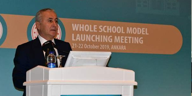 'Çocuklar sorularına cevap değil muhatap aramaktadır'
