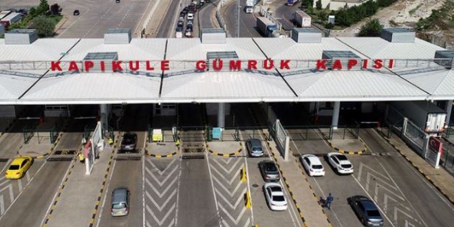 Kapıkule'den günlük araç çıkış sayısı rekora ulaştı