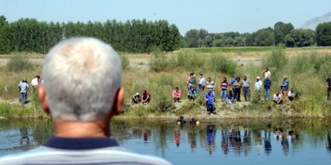 Kaybolan 5 yandaki ocuk gletin kenarnda bulundu