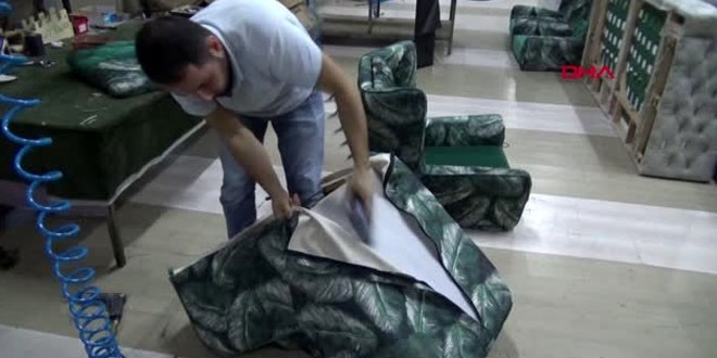 Mobilya kumaşları, öğrencilere kalemlik oldu