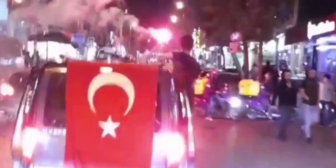 Asker eğlencelerinde magandalar trafikte havaya ateş açtı