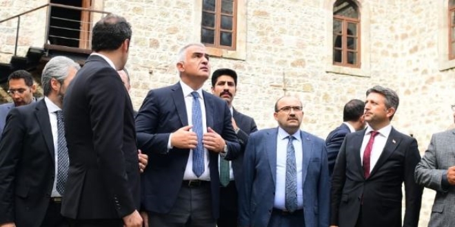 Bakan Ersoy: Ne gerekiyorsa yapacaksınız, bahane uydurmayın!