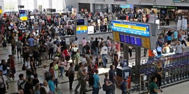 Turist sayısı 41 milyonu, turizm geliri 26 milyar doları aştı