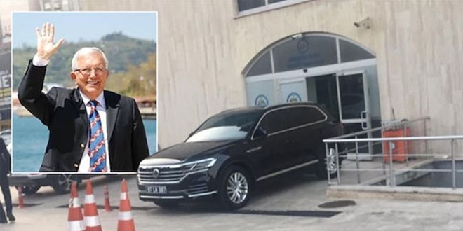 Belediye Başkanı, itfaiye için aldığı lüks aracı, makam aracı yaptı