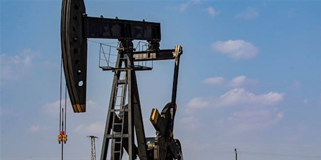 Suriye gasp edilen petrolünün her damlası için ABD'den tazminat isteyebilir