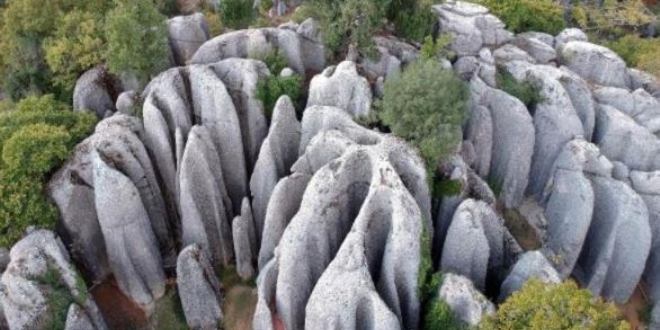 Avatar sahnesi değil 'adam Kayalar'