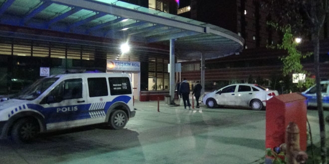 Aynı dönerciden tavuk döner yiyen 67 kişi zehirlendi