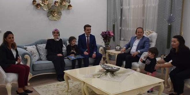 Eğitim için bir günde 8 bin kapı çaldılar