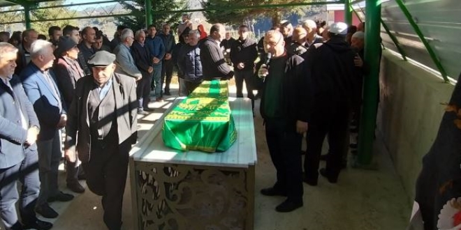5 yaşındaki Ali İhsan kansere yenik düştü