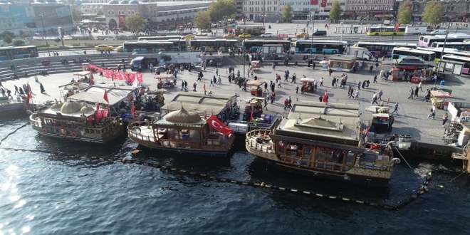 Yürütmeyi durdurma kararı kaldırıldı: Eminönü balıkçıları tahliye edilecek