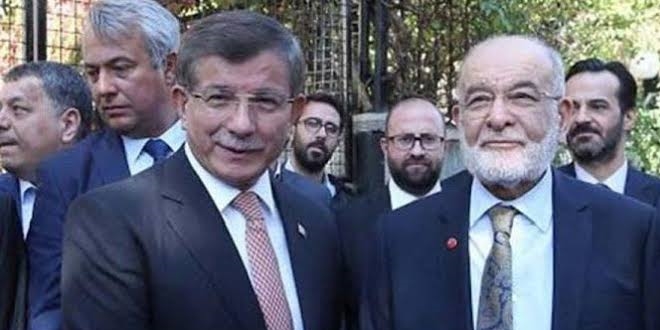 Davutoğlu'ndan Karamollaoğlu'na tebrik ziyareti