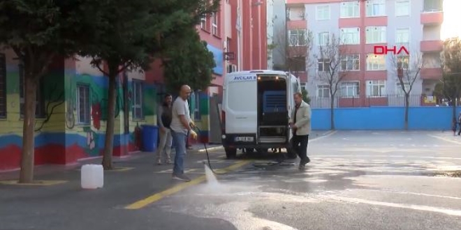 Servisin öğrenciyi ezdiği okulda, öğrenciler okula gelmedi