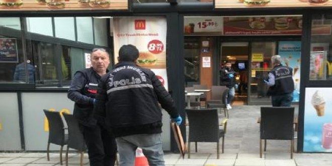 Uzman çavuş kavgayı havaya ateş açarak ayırdı. Emniyete götürüldü