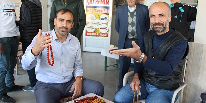Tespih hastalığı aracından ettirdi