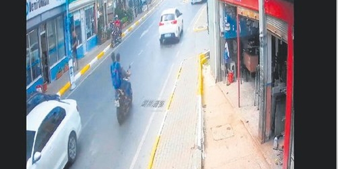 Doçent çiftin iki çocuğuna tuzak