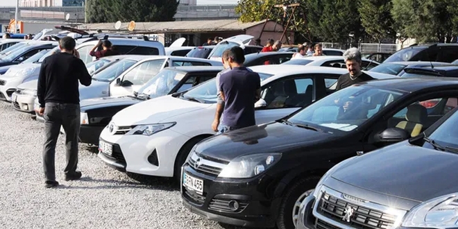 İkinci el otomobil fiyatları uçtu