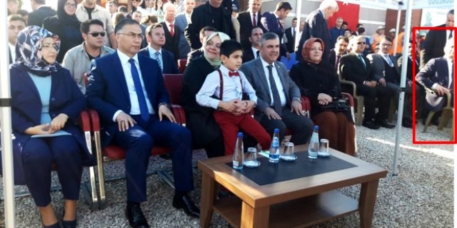 Belediye Başkanı'na protokolde yer vermediler
