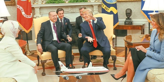 Azil tehdidi gölgesinde zirve
