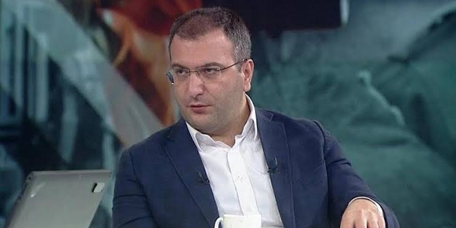 Cem Küçük, 'Mavi Marmara'dan hakim karşısına çıktı